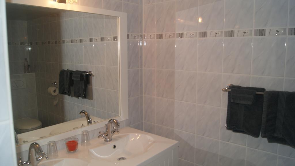 Fleurs-Sauvages Bed and Breakfast Hebronval Δωμάτιο φωτογραφία
